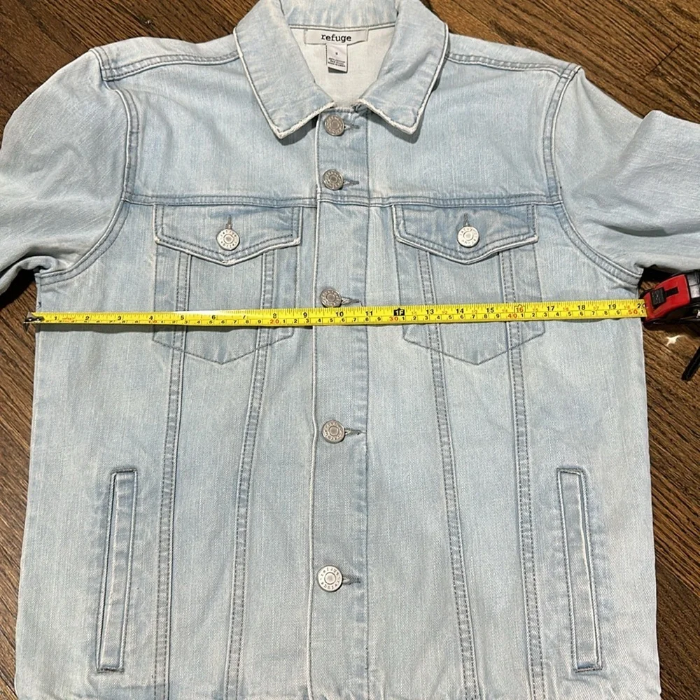 Refuge Unisex Stiff Light Denim Jacket Size Small